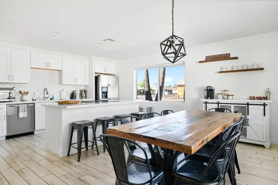 3fbc7841-397f-4fe4-8f6e-e82c69546f8a