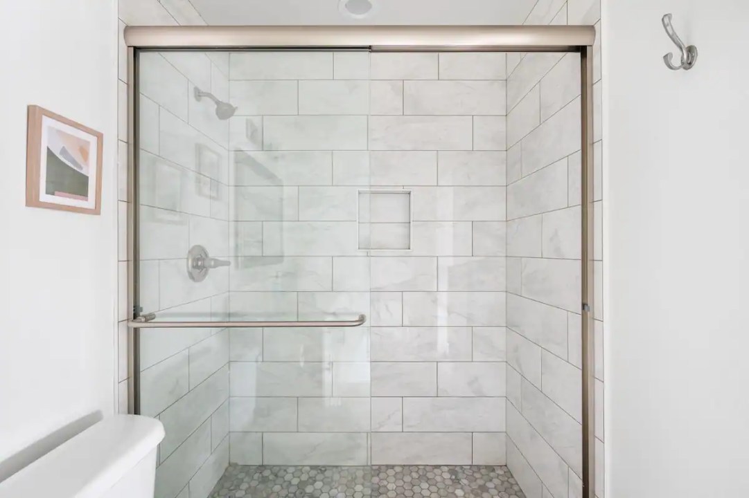 9f42a99f-0c07-48b5-907f-855f470880ae